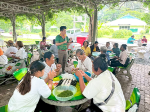 ศูนย์ส่งเสริมการเรียนรู้ระดับอำเภอโพธิ์ทอง นำประชาชนเข้าศึกษาดูงานและร่วมทำกิจกรรมฐานการเรียนรู้ด้านเกษตรกรรมของศูนย์ส่งเสริมการจัดการศึกษาตามพระบรมราโชบาย มรภ.เทพสตรี
