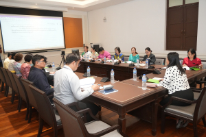 การประชุม คกก.จัดทำแบบประเมินผลการปฏิบัติราชการของคณาจารย์ประจำที่ได้รับการแต่งตั้งให้เป็นผู้บริหาร สังกัด มรภ.เทพสตรี
