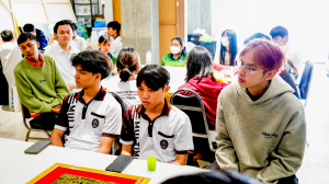 สำนักศิลปะและวัฒนธรรม จัดอบรมการพัฒนาของที่ระลึกงานหล่อเรซิ่นนูนต่ำปัดทอง จ.ลพบุรี