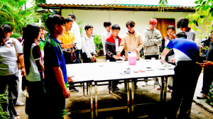 สำนักศิลปะและวัฒนธรรม จัดอบรมการพัฒนาของที่ระลึกงานหล่อเรซิ่นนูนต่ำปัดทอง จ.ลพบุรี