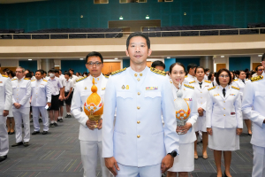 อธิการบดี มรภ.เทพสตรี พร้อมคณะผู้บริหาร คณาจารย์ บุคลากร นักเรียน และนักศึกษา จัดพิธีถวายพระพรชัยมงคล พระบาทสมเด็จพระเจ้าอยู่หัว