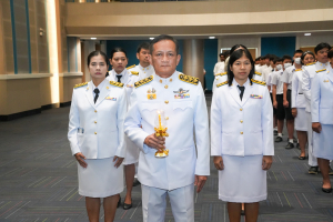 อธิการบดี มรภ.เทพสตรี พร้อมคณะผู้บริหาร คณาจารย์ บุคลากร นักเรียน และนักศึกษา จัดพิธีถวายพระพรชัยมงคล พระบาทสมเด็จพระเจ้าอยู่หัว