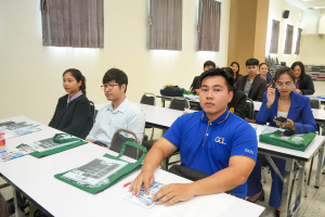 ศูนย์ภาษา จัดอบรมหลักสูตรพัฒนาทักษะภาษาอังกฤษเพื่อการทำงานในสำนักงาน