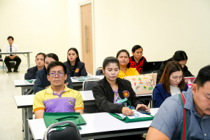 ศูนย์ภาษา จัดอบรมหลักสูตรพัฒนาทักษะภาษาอังกฤษเพื่อการทำงานในสำนักงาน