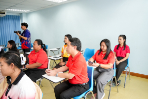 คณะวิทยาการจัดการ จัดอบรมให้ความรู้แก่นักศึกษาและศิษย์เก่า Reskill