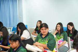 คณะวิทยาการจัดการ จัดอบรมให้ความรู้แก่นักศึกษาและศิษย์เก่า Reskill