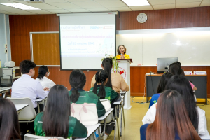 คณะวิทยาการจัดการ จัดอบรมให้ความรู้แก่นักศึกษาและศิษย์เก่า Reskill
