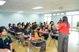 คณะวิทยาการจัดการ จัดอบรมให้ความรู้แก่นักศึกษาและศิษย์เก่า Reskill