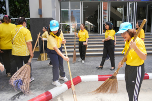 มรภ.เทพสตรี จัดกิจกรรม จิตอาสา เราทำความดีด้วยหัวใจ เนื่องในโอกาสวันเฉลิมพระชนมพรรษา พระบาทสมเด็จพระเจ้าอยู่หัว 73 พรรษา
