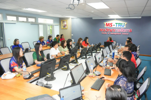 คณะวิทยาการจัดการจัดอบรมการใช้ระบบสารสนเทศหลักสูตรเพื่อการรับรองมาตรฐานการอุดมศึกษาในหลักสูตรการศึกษา (CISA)