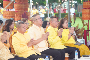 มรภ.เทพสตรี ร่วมกิจกรรมเทิดทูนสถาบัน สร้างสรรค์วิถีไทย ร่วมใจเข้าวังฟังธรรม ครั้งที่ 4 เนื่องในโอกาสวันเฉลิมพระชนมพรรษา พระบาทสมเด็จพระเจ้าอยู่หัว