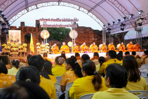 มรภ.เทพสตรี ร่วมกิจกรรมเทิดทูนสถาบัน สร้างสรรค์วิถีไทย ร่วมใจเข้าวังฟังธรรม ครั้งที่ 4 เนื่องในโอกาสวันเฉลิมพระชนมพรรษา พระบาทสมเด็จพระเจ้าอยู่หัว