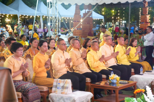 มรภ.เทพสตรี ร่วมกิจกรรมเทิดทูนสถาบัน สร้างสรรค์วิถีไทย ร่วมใจเข้าวังฟังธรรม ครั้งที่ 4 เนื่องในโอกาสวันเฉลิมพระชนมพรรษา พระบาทสมเด็จพระเจ้าอยู่หัว
