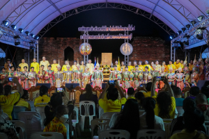 มรภ.เทพสตรี ร่วมกิจกรรมเทิดทูนสถาบัน สร้างสรรค์วิถีไทย ร่วมใจเข้าวังฟังธรรม ครั้งที่ 4 เนื่องในโอกาสวันเฉลิมพระชนมพรรษา พระบาทสมเด็จพระเจ้าอยู่หัว