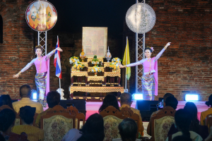 มรภ.เทพสตรี ร่วมกิจกรรมเทิดทูนสถาบัน สร้างสรรค์วิถีไทย ร่วมใจเข้าวังฟังธรรม ครั้งที่ 4 เนื่องในโอกาสวันเฉลิมพระชนมพรรษา พระบาทสมเด็จพระเจ้าอยู่หัว