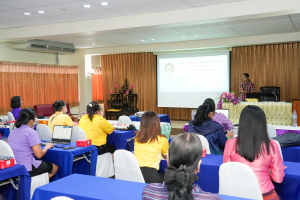สำนักบริหารทรัพยากรมนุษย์ จัดอบรมเทคนิคการจัดทำผลงานเพื่อขอรับการประเมินเพื่อเข้าสู่ตำแหน่งที่สูงขึ้น
