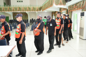 มรภ.เทพสตรี จัดตรวจหาสารเสพติดในพนักงานรักษาความปลอดภัย
