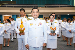อธิการบดี มรภ.เทพสตรี นำคณะผู้บริหาร คณาจารย์ บุคลากร นักเรียน และนักศึกษา ร่วมพิธีถวายพระพรชัยมงคล สมเด็จพระนางเจ้าสิริกิติ์ พระบรมราชินีนาถ พระบรมราชชนนีพันปีหลวง