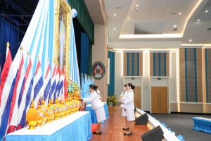 อธิการบดี มรภ.เทพสตรี นำคณะผู้บริหาร คณาจารย์ บุคลากร นักเรียน และนักศึกษา ร่วมพิธีถวายพระพรชัยมงคล สมเด็จพระนางเจ้าสิริกิติ์ พระบรมราชินีนาถ พระบรมราชชนนีพันปีหลวง