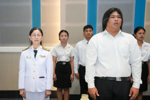 อธิการบดี มรภ.เทพสตรี นำคณะผู้บริหาร คณาจารย์ บุคลากร นักเรียน และนักศึกษา ร่วมพิธีถวายพระพรชัยมงคล สมเด็จพระนางเจ้าสิริกิติ์ พระบรมราชินีนาถ พระบรมราชชนนีพันปีหลวง