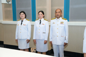 อธิการบดี มรภ.เทพสตรี นำคณะผู้บริหาร คณาจารย์ บุคลากร นักเรียน และนักศึกษา ร่วมพิธีถวายพระพรชัยมงคล สมเด็จพระนางเจ้าสิริกิติ์ พระบรมราชินีนาถ พระบรมราชชนนีพันปีหลวง