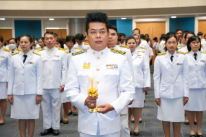 อธิการบดี มรภ.เทพสตรี นำคณะผู้บริหาร คณาจารย์ บุคลากร นักเรียน และนักศึกษา ร่วมพิธีถวายพระพรชัยมงคล สมเด็จพระนางเจ้าสิริกิติ์ พระบรมราชินีนาถ พระบรมราชชนนีพันปีหลวง