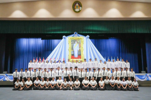 อธิการบดี มรภ.เทพสตรี นำคณะผู้บริหาร คณาจารย์ บุคลากร นักเรียน และนักศึกษา ร่วมพิธีถวายพระพรชัยมงคล สมเด็จพระนางเจ้าสิริกิติ์ พระบรมราชินีนาถ พระบรมราชชนนีพันปีหลวง