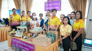 กองบริการการศึกษา พร้อมด้วยงานสื่อสารองค์กร มรภ.เทพสตรี ลงพื้นที่ออกบูธงานมหกรรมเสริมสร้างแรงบันดาลใจ ทักษะอาชีพ และการเรียนต่อในยุคดิจิทัลฯ