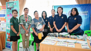 กองบริการการศึกษา พร้อมด้วยงานสื่อสารองค์กร มรภ.เทพสตรี ลงพื้นที่ออกบูธงานมหกรรมเสริมสร้างแรงบันดาลใจ ทักษะอาชีพ และการเรียนต่อในยุคดิจิทัลฯ
