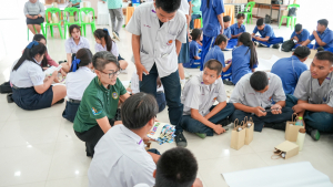 กองบริการการศึกษา พร้อมด้วยงานสื่อสารองค์กร มรภ.เทพสตรี ลงพื้นที่ออกบูธงานมหกรรมเสริมสร้างแรงบันดาลใจ ทักษะอาชีพ และการเรียนต่อในยุคดิจิทัลฯ