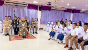 มรภ.เทพสตรี ร่วมต้อนรับองคมนตรีในโอกาสติดตาม ตรวจเยี่ยมโรงเรียนในโครงการกองทุนการศึกษา และโรงเรียนเครือข่ายฯ จังหวัดลพบุรี