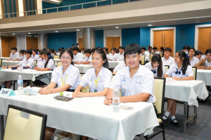 วิชาเอกภาษาไทย คณะมนุษยศาสตร์ฯ ร่วมกับภาคีเครือข่าย จัดประกวดประชันกลอนสด วรรณศิลป์เทพสตรี ครั้งที่ 3 ชิงถ้วยรัฐมนตรี อว.