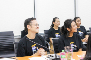 ศูนย์ภาษา มรภ.เทพสตรี ศึกษาดูงานและร่วมแลกเปลี่ยนเรียนรู้การบริหารจัดการของสถาบันภาษา ม.บูรพา