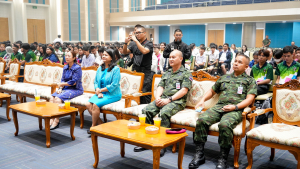 กองพัฒนานักศึกษา มรภ.เทพสตรี ร่วมกับ กองพันปฏิบัติการจิตวิทยา หน่วยบัญชาการสงครามพิเศษ จัดบรรยายปลุกจิตสำนึกรู้คุณแผ่นดิน ชุดขุนศึก 51