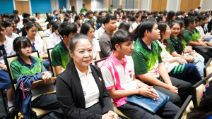 กองพัฒนานักศึกษา มรภ.เทพสตรี ร่วมกับ กองพันปฏิบัติการจิตวิทยา หน่วยบัญชาการสงครามพิเศษ จัดบรรยายปลุกจิตสำนึกรู้คุณแผ่นดิน ชุดขุนศึก 51