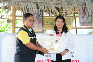 มรภ.เทพสตรี ส่งมอบผลงานโครงการ “พลิกโฉมดินสอพอง” สู่ Soft Power ของประเทศ