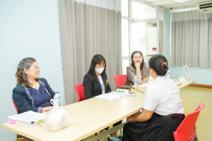 คณะวิทยาการจัดการ จัดสัมภาษณ์นักศึกษาเพื่อคัดเลือกเข้ารับทุนการศึกษาในงานมหกรรมเทพสตรี 105 ปี