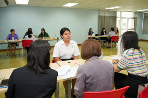 คณะวิทยาการจัดการ จัดสัมภาษณ์นักศึกษาเพื่อคัดเลือกเข้ารับทุนการศึกษาในงานมหกรรมเทพสตรี 105 ปี