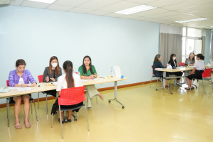 คณะวิทยาการจัดการ จัดสัมภาษณ์นักศึกษาเพื่อคัดเลือกเข้ารับทุนการศึกษาในงานมหกรรมเทพสตรี 105 ปี