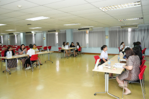 คณะวิทยาการจัดการ จัดสัมภาษณ์นักศึกษาเพื่อคัดเลือกเข้ารับทุนการศึกษาในงานมหกรรมเทพสตรี 105 ปี