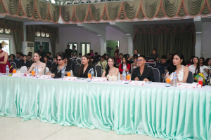 คณะเทคโนโลยีอุตสาหกรรม จัดประกวดดาว เดือน