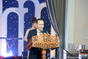 คณะเทคโนโลยีอุตสาหกรรม จัดประกวดดาว เดือน