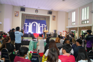 คณะเทคโนโลยีอุตสาหกรรม จัดประกวดดาว เดือน