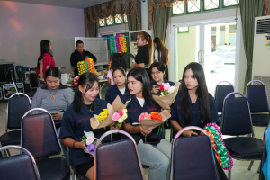 คณะเทคโนโลยีอุตสาหกรรม จัดประกวดดาว เดือน