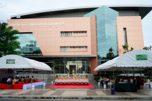 Day 1 : มรภ.เทพสตรี จัดงานมหกรรมเทพสตรี 105 ปี “สร้างพลังท้องถิ่นสู่ความมั่นคง มั่งคั่ง และยั่งยืน” (The 105th Anniversary of TRU: Empower Local Communities for Security, Prosperity and Sustainability)