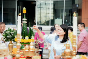 Day 1 : มรภ.เทพสตรี จัดงานมหกรรมเทพสตรี 105 ปี “สร้างพลังท้องถิ่นสู่ความมั่นคง มั่งคั่ง และยั่งยืน” (The 105th Anniversary of TRU: Empower Local Communities for Security, Prosperity and Sustainability)