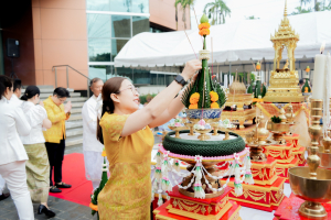 Day 1 : มรภ.เทพสตรี จัดงานมหกรรมเทพสตรี 105 ปี “สร้างพลังท้องถิ่นสู่ความมั่นคง มั่งคั่ง และยั่งยืน” (The 105th Anniversary of TRU: Empower Local Communities for Security, Prosperity and Sustainability)