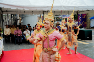 Day 1 : มรภ.เทพสตรี จัดงานมหกรรมเทพสตรี 105 ปี “สร้างพลังท้องถิ่นสู่ความมั่นคง มั่งคั่ง และยั่งยืน” (The 105th Anniversary of TRU: Empower Local Communities for Security, Prosperity and Sustainability)
