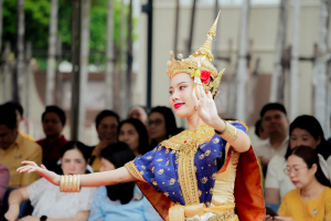 Day 1 : มรภ.เทพสตรี จัดงานมหกรรมเทพสตรี 105 ปี “สร้างพลังท้องถิ่นสู่ความมั่นคง มั่งคั่ง และยั่งยืน” (The 105th Anniversary of TRU: Empower Local Communities for Security, Prosperity and Sustainability)