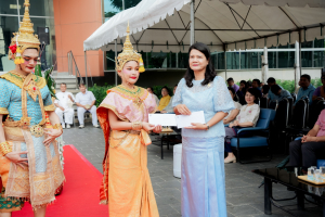 Day 1 : มรภ.เทพสตรี จัดงานมหกรรมเทพสตรี 105 ปี “สร้างพลังท้องถิ่นสู่ความมั่นคง มั่งคั่ง และยั่งยืน” (The 105th Anniversary of TRU: Empower Local Communities for Security, Prosperity and Sustainability)